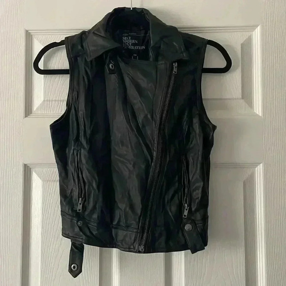 Faux Leather Vest - Picture 5 of 9